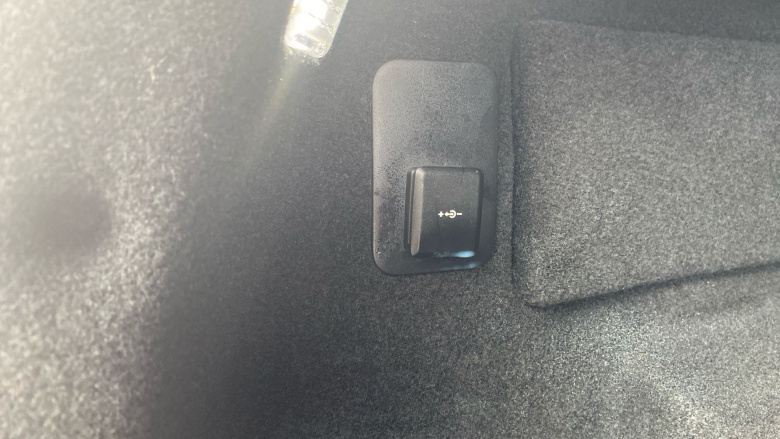 Land Rover Range Rover Evoque 2.0 D200 Edition 5dr Auto Diesel Hatchback